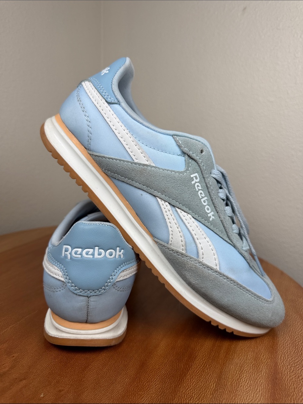 Women's Reebok Fiori Classic Shoes Sneakers White Blue Ortholite Size 9